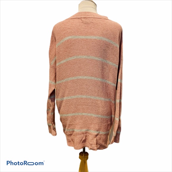 ⭐️ AMERICAN EAGLE Pink Striped Jegging Fit Sweater - Picture 3 of 5